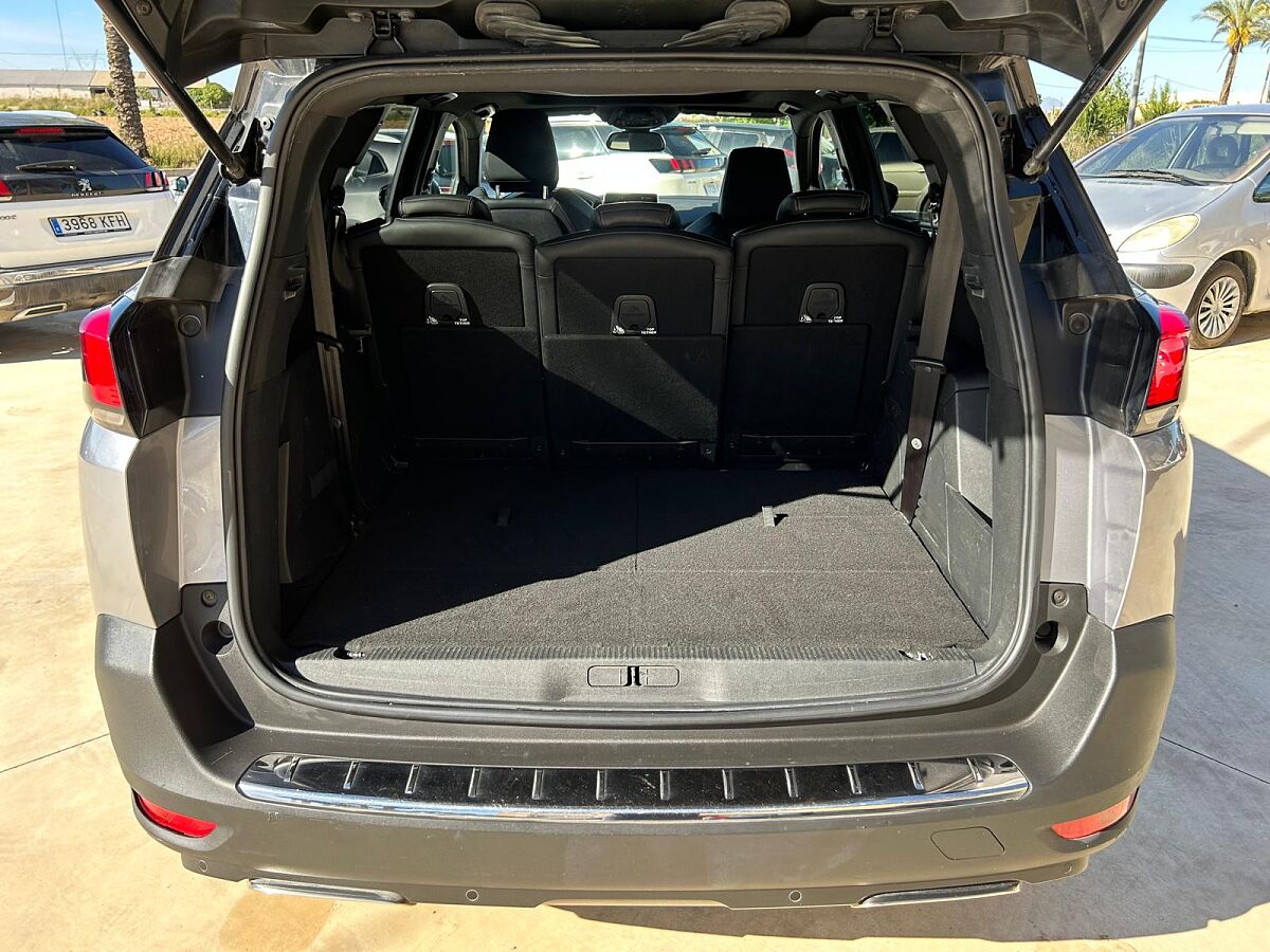 PEUGEOT 5008 GT LINE 1.2 E-THP AUTO SPANISH LHD IN SPAIN 96K 7 SEATS SUPER 2019